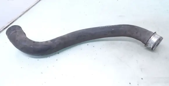Mercedes-Benz C W204 Engine coolant pipe/hose A2045010582