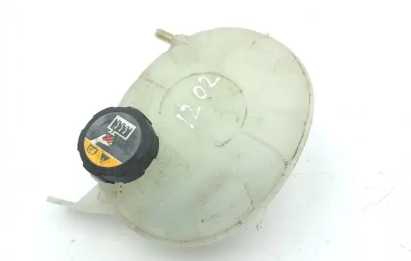 Hyundai Kona I Coolant expansion tank/reservoir 25430CM000