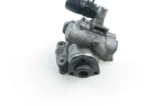 Mercedes-Benz C AMG W203 Power steering pump 551032