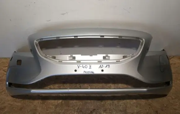 Volvo V40 Front bumper 31283732