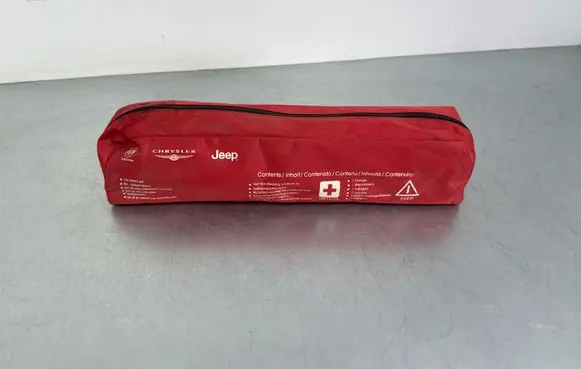 Jeep Grand Cherokee First aid kit 82209426AC
