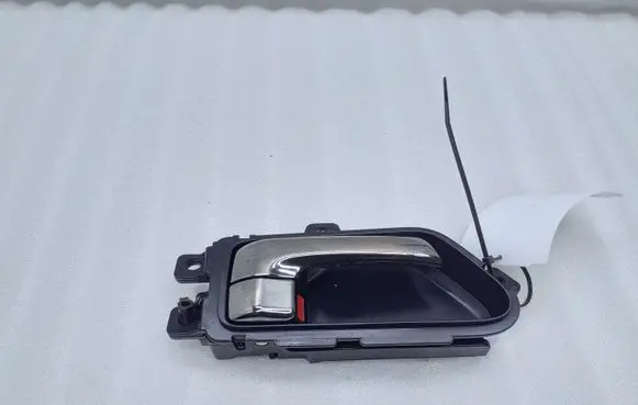 Hyundai Genesis Front door interior handle 82623BK500