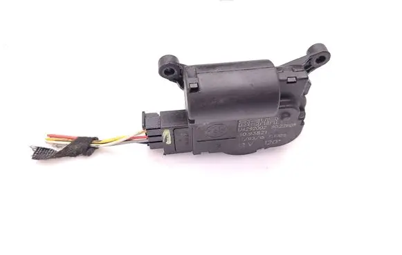 Volkswagen Crafter Air flap motor/actuator 3093821 U4292002 9022608