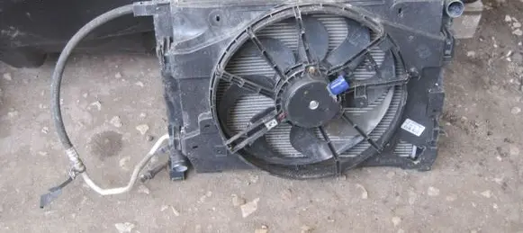 Renault Clio IV Electric radiator cooling fan 214816812R