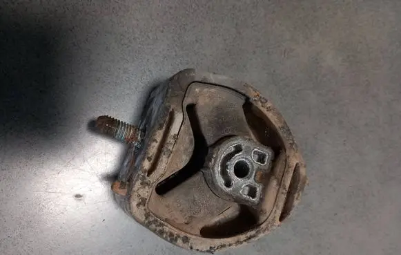 Audi A4 S4 B5 8D Gearbox mount 8D0399151H