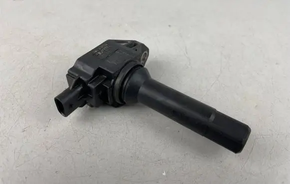 Subaru Legacy High voltage ignition coil FK0453