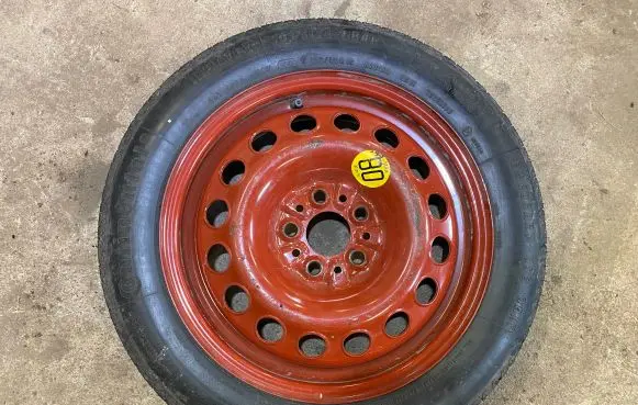 Alfa Romeo 156 R15 spare wheel 