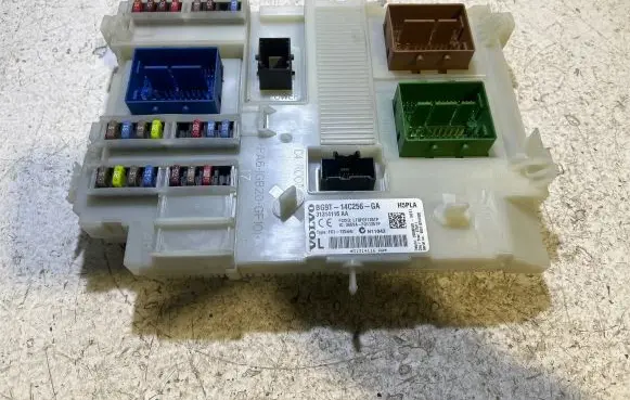 Volvo XC60 Comfort/convenience module BG9T14C256GA 31314116AA 3659AF01125TP