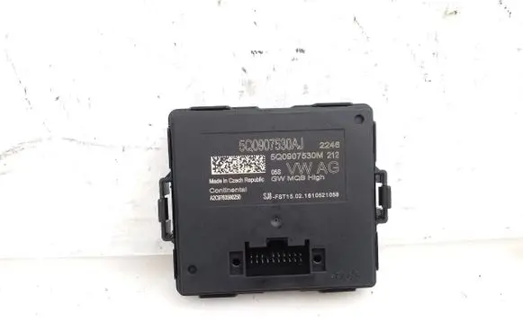 Skoda Superb B8 (3V) Gateway control module 5Q0907530AJ 5Q0907530M