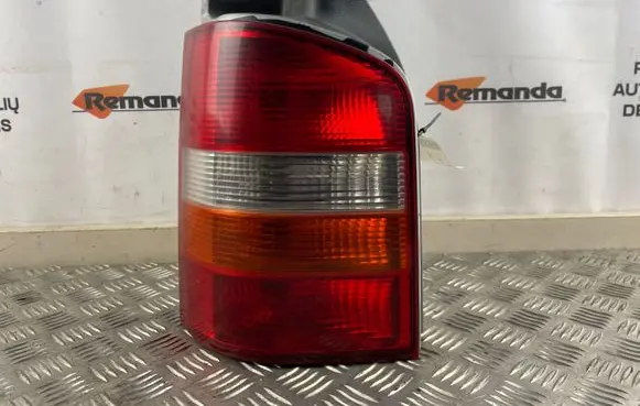Volkswagen Transporter - Caravelle T5 Rear/tail lights 7H0945095G