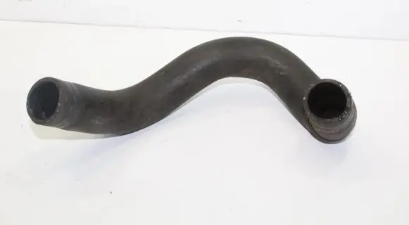 Land Rover Discovery 3 - LR3 Engine coolant pipe/hose