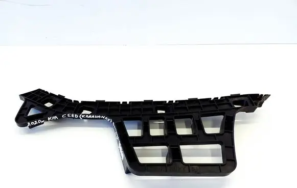 Rear bumper mounting bracket