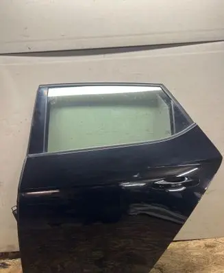 Seat Leon (5F) Rear door 