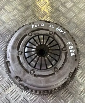 Volkswagen Polo VI Clutch set kit 04C141025 04C105273G