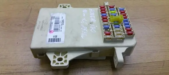 Hyundai i30 Fuse module 919501H510