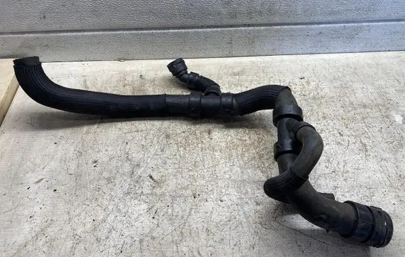 Volvo XC60 Engine coolant pipe/hose 31355201