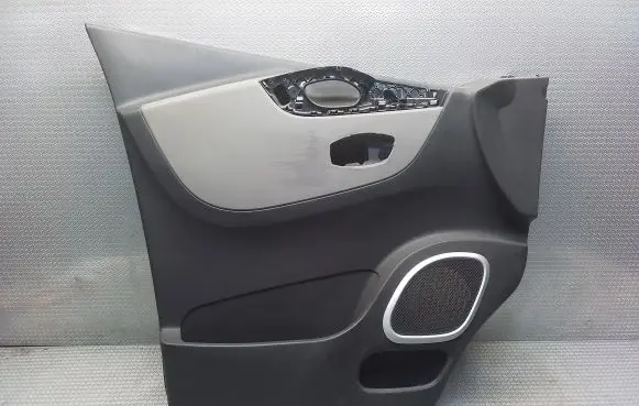 Renault Trafic III (X82) Front door card panel trim 809010596R