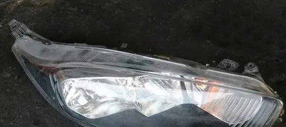 Ford Fiesta Headlight/headlamp