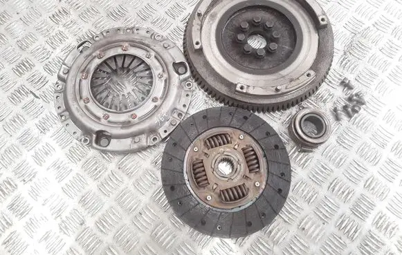 Toyota Corolla E120 E130 Clutch set kit TYSK01