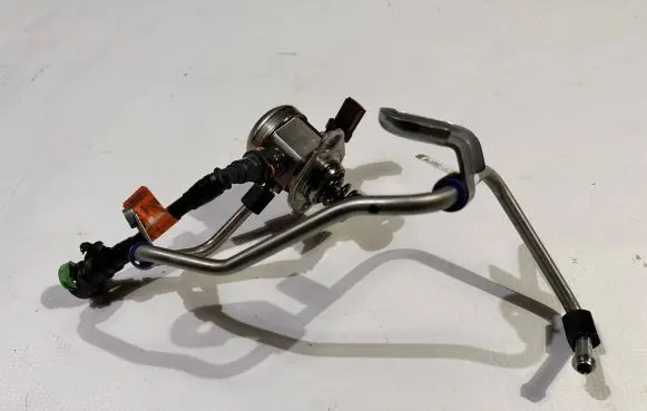 Ford Explorer VI Mechanical fuel pump K2GE-9D376
