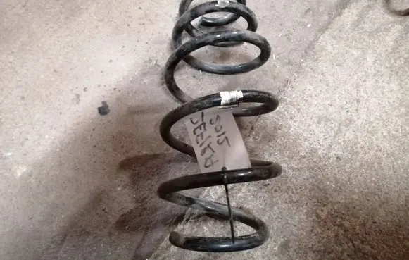 Opel Zafira C Front coil spring