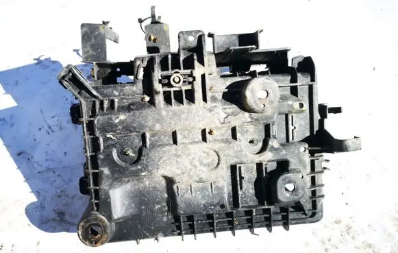 Battery box tray