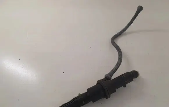 Peugeot 508 Clutch master cylinder 9685798980