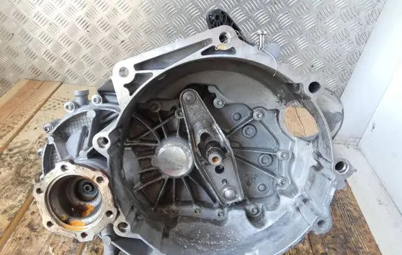 Volkswagen Golf VIII Manual 6 speed gearbox 