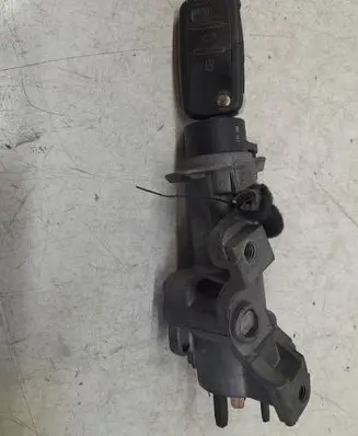 Volkswagen PASSAT B5.5 Ignition lock 4B0905851C