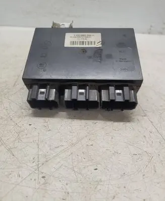 Volkswagen Golf IV Comfort/convenience module KY01J1907342A