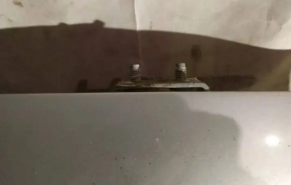 Nissan Primera Tailgate/trunk/boot hinge