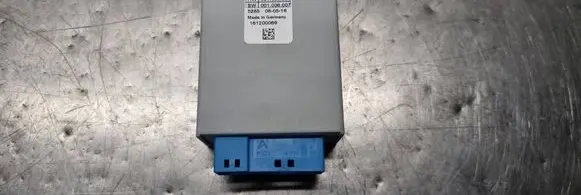 BMW 2 F45 Fuel injection pump control unit/module 7452591 001036007 55892110