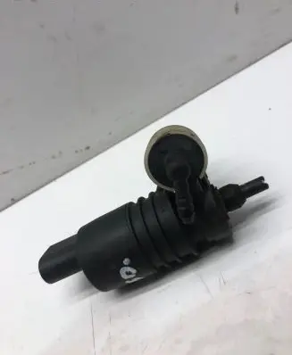 Audi A6 Allroad C5 Windscreen/windshield washer pump