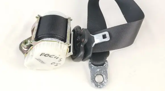 Ford Focus Front seatbelt 4m51a61294ak