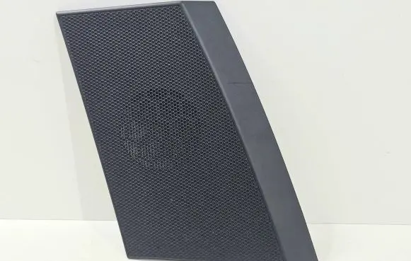 Side speaker trim/cover
