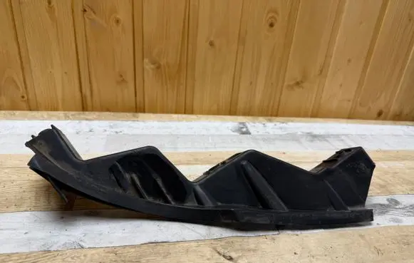 Volkswagen PASSAT B6 Front bumper mounting bracket 3C0807890