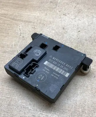 Mercedes-Benz E W211 Door control unit/module 2118201626 356806