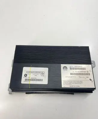 Jeep Cherokee Sound amplifier 05091999AC 26777Y 68200272