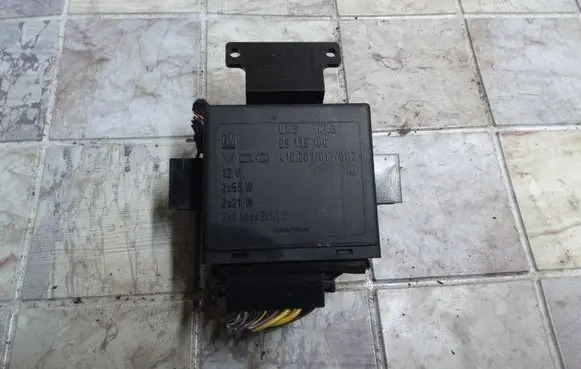 Opel Zafira B Comfort/convenience module 09135156
