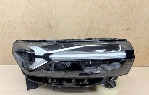 Dacia Duster III Headlight/headlamp 260107725R