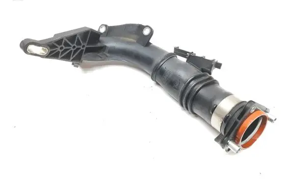 Volvo V40 Intercooler hose/pipe AV6Q9351BC
