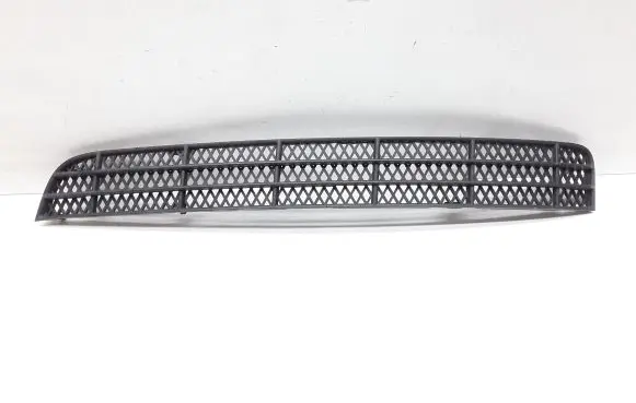 Volvo XC90 Front bumper lower grill 08662996