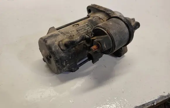 Toyota RAV 4 (XA30) Starter motor 281000G040