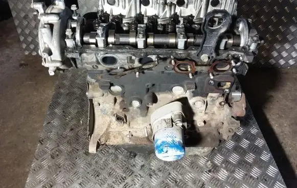 Mazda 323 F Engine RF2A