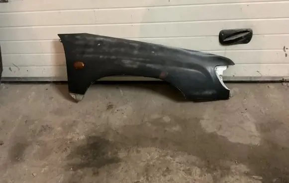 Subaru Forester SF Fender