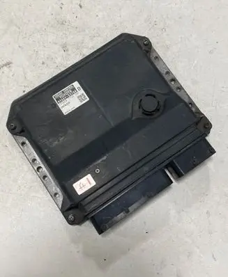 Lexus IS 220D-250-350 Engine control unit/module 8966153700 1758007704