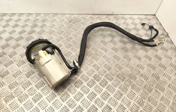 Mercedes-Benz E W211 In-tank fuel pump 1582881021