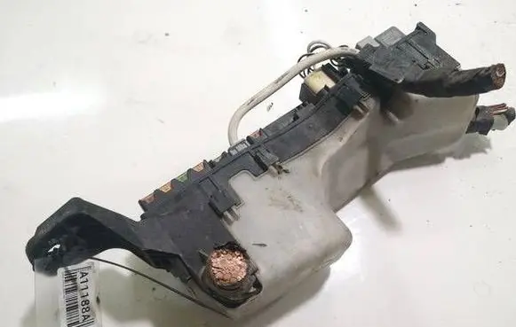 Toyota Corolla Verso AR10 Fuse box set 