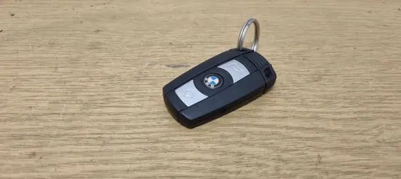 Ignition key/card
