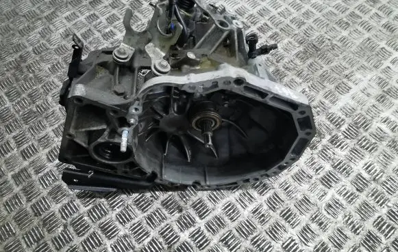 Suzuki Vitara (LY) Manual 6 speed gearbox ZAA 8105096